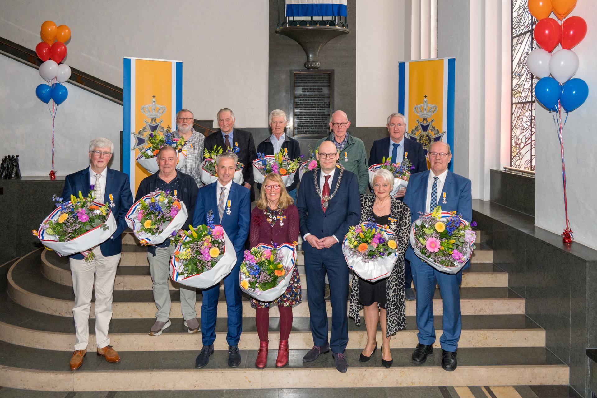 12 inwoners van Enschede krijgen koninklijke onderscheiding